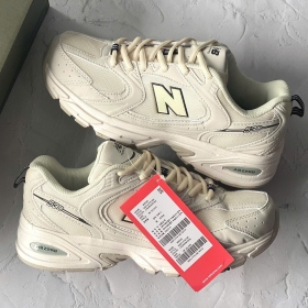 New Balance 530 Ivory