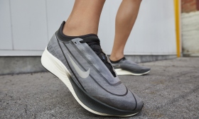 Nhận xét Nike Zoom Fly 3 - Mẫu giày chạy số 1 đỉnh cao