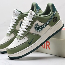 Nike Air Force 1 Gucci-Inspired Custom