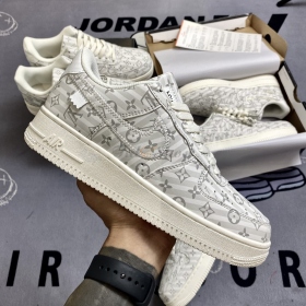 Nike Air Force 1 Low LV Grey