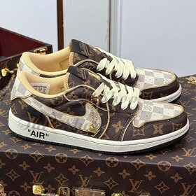 Nike Air Jordan 1 Low LV Brown