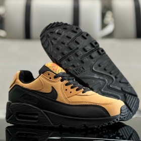 Nike Air Max 90 Essential