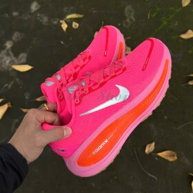 Nike Air Zoom Vomero 18 Digital Pink Hyper Orange