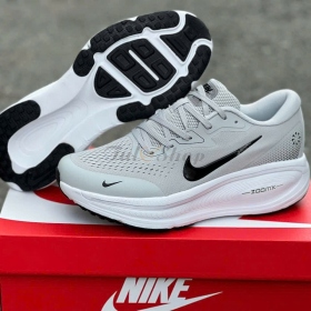 Nike Air Zoom Vomero 18 Grey Black White