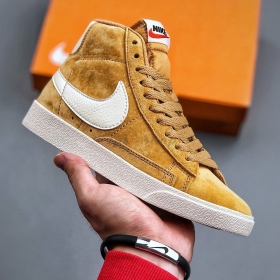 Nike Blazer Mid 77 Wheat Suede