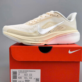 Nike Pegasus 42 Light Beige
