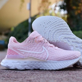 Nike React Infinity Run Flyknit 3 Pink Glaze