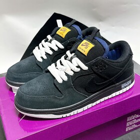 Nike SB Dunk Low Night Raid
