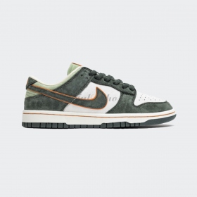 Otomo Katsuhiro x Nike SB Dunk Low Green Orange