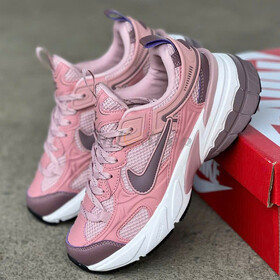 Nike V2K Runtekk Pink