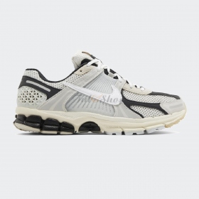 Nike Vomero 5 Supersonic