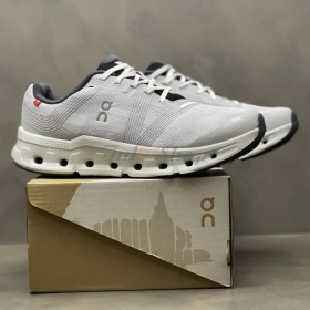 On Running Cloudgo All White