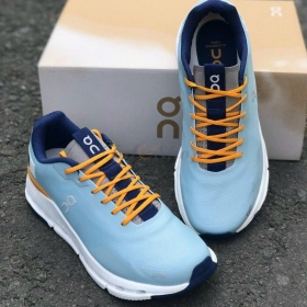 On Running Cloudnova Blue Sky Orange