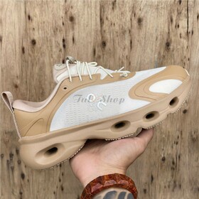 On Running Cloudsolo Dark Sand