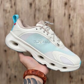 On Running Cloudsolo Loewe Cream Blue