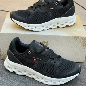 On Running Cloudstratus 2 Core Black