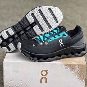 On Running Cloudtilt Black Green