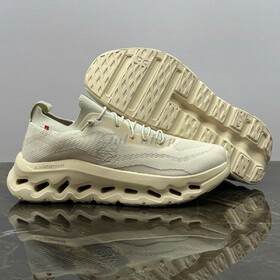 On Running Cloudtilt Cream