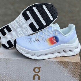 On Running Cloudtilt Sand Cream