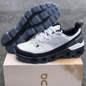 On Running Cloudwander Waterproof White Black