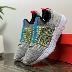 React Phantom Run Flyknit 2 Dark Grey Mint