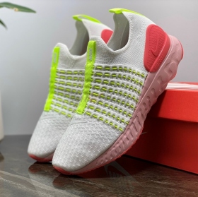 React Phantom Run Flyknit 2 Grey Mint Pink