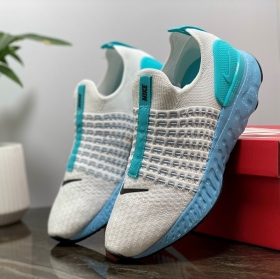 React Phantom Run Flyknit 2 Grey Mint Sky