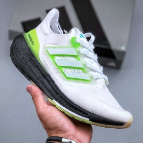 Ultraboost Light White Black / Light Mint