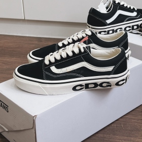 Vans Vault x CDG OG Old Skool LX Side Wall